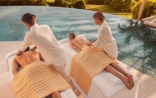 Veuve Poolside
